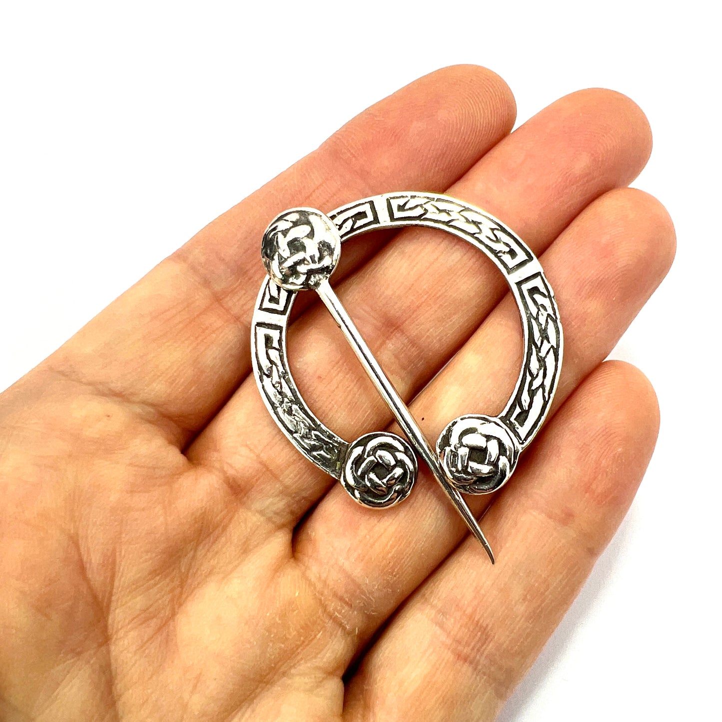 Vintage 1935 Scottish Silver Penannular Brooch