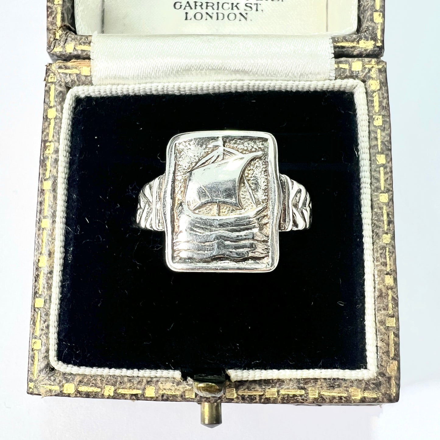 Vintage Silver Viking Drakkar Longboat Ring