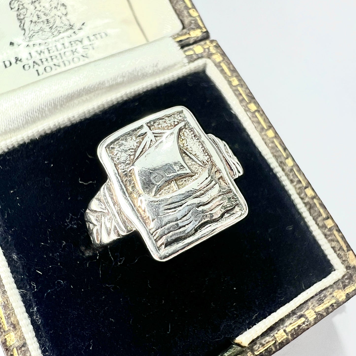 Vintage Silver Viking Drakkar Longboat Ring