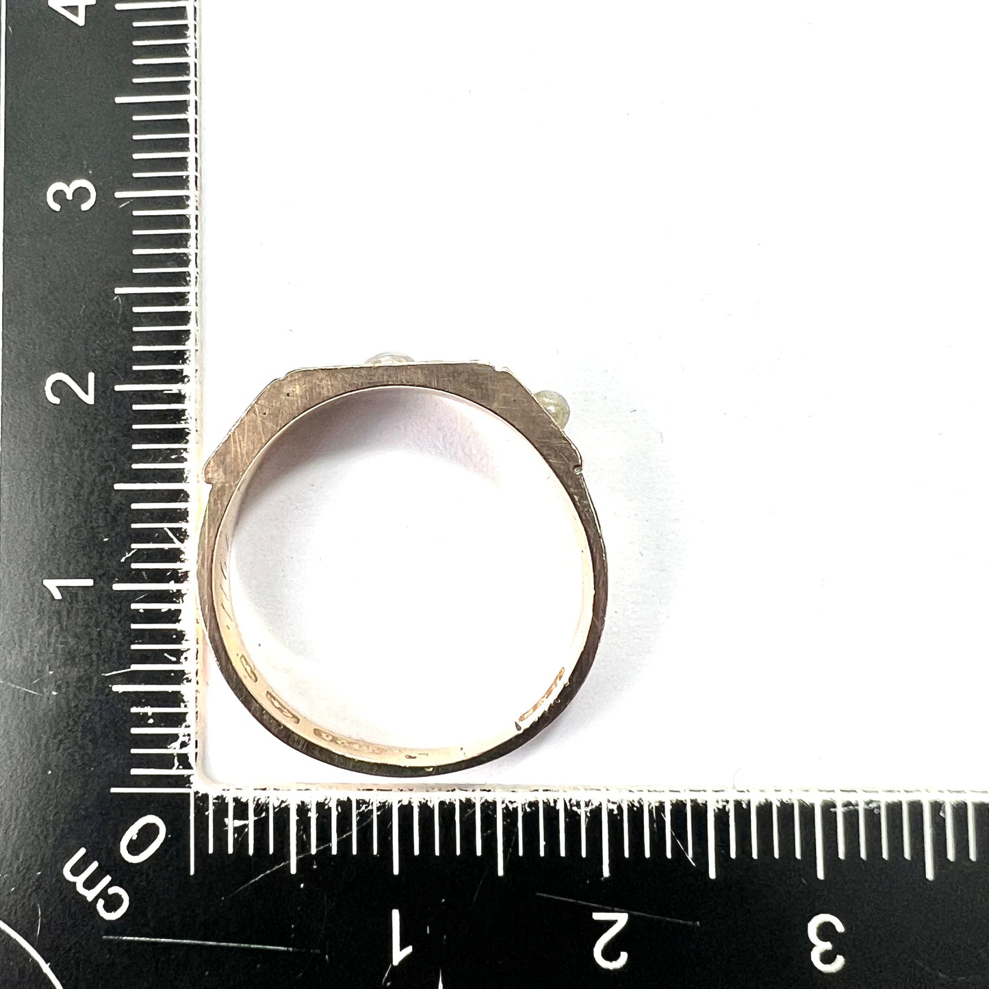 1873 Antique Victorian 15CT Gold Enamel Memorial Ring