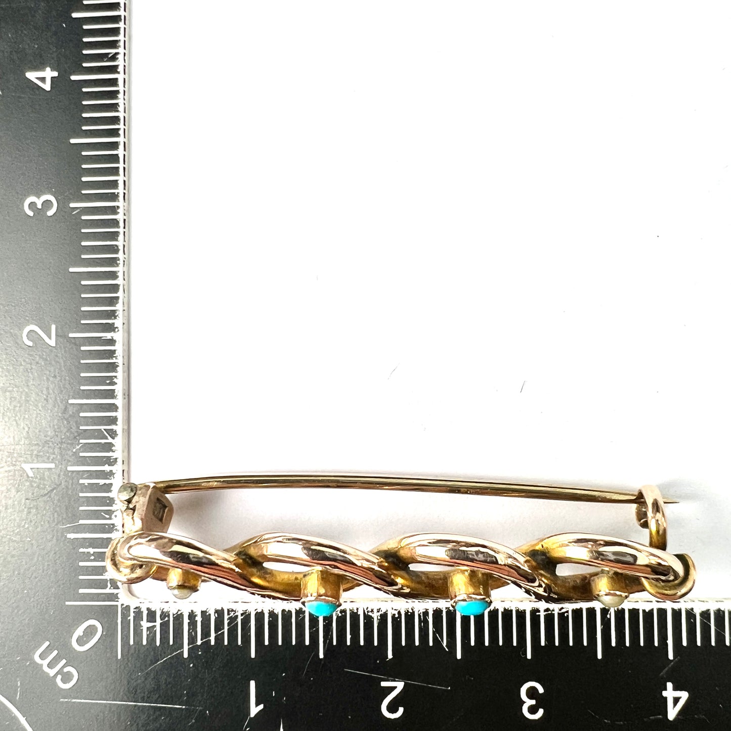 Victorian/Edwardian 15CT Gold Turquoise and Pearl Brooch