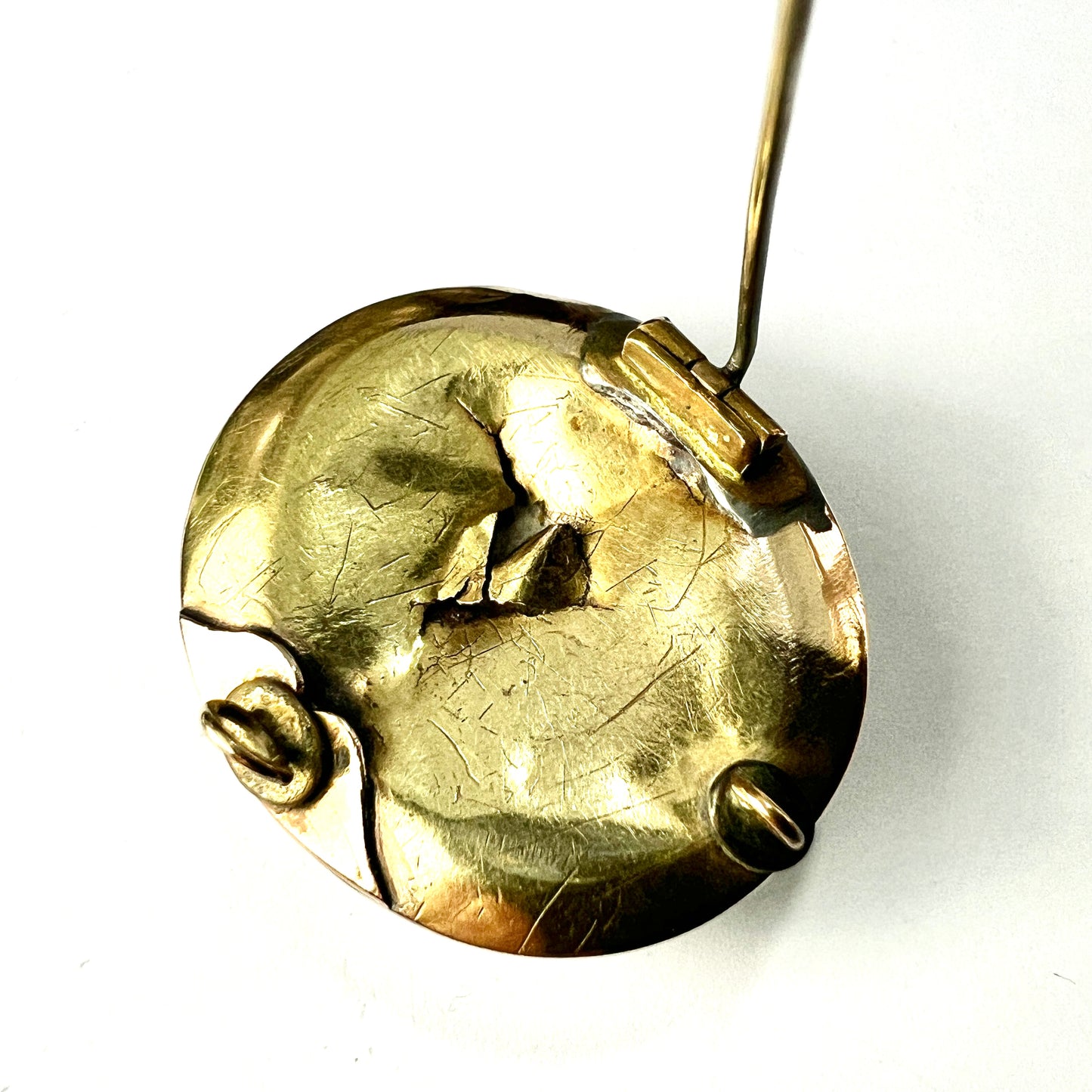 Victorian Gold Carved Lava Cameo Brooch