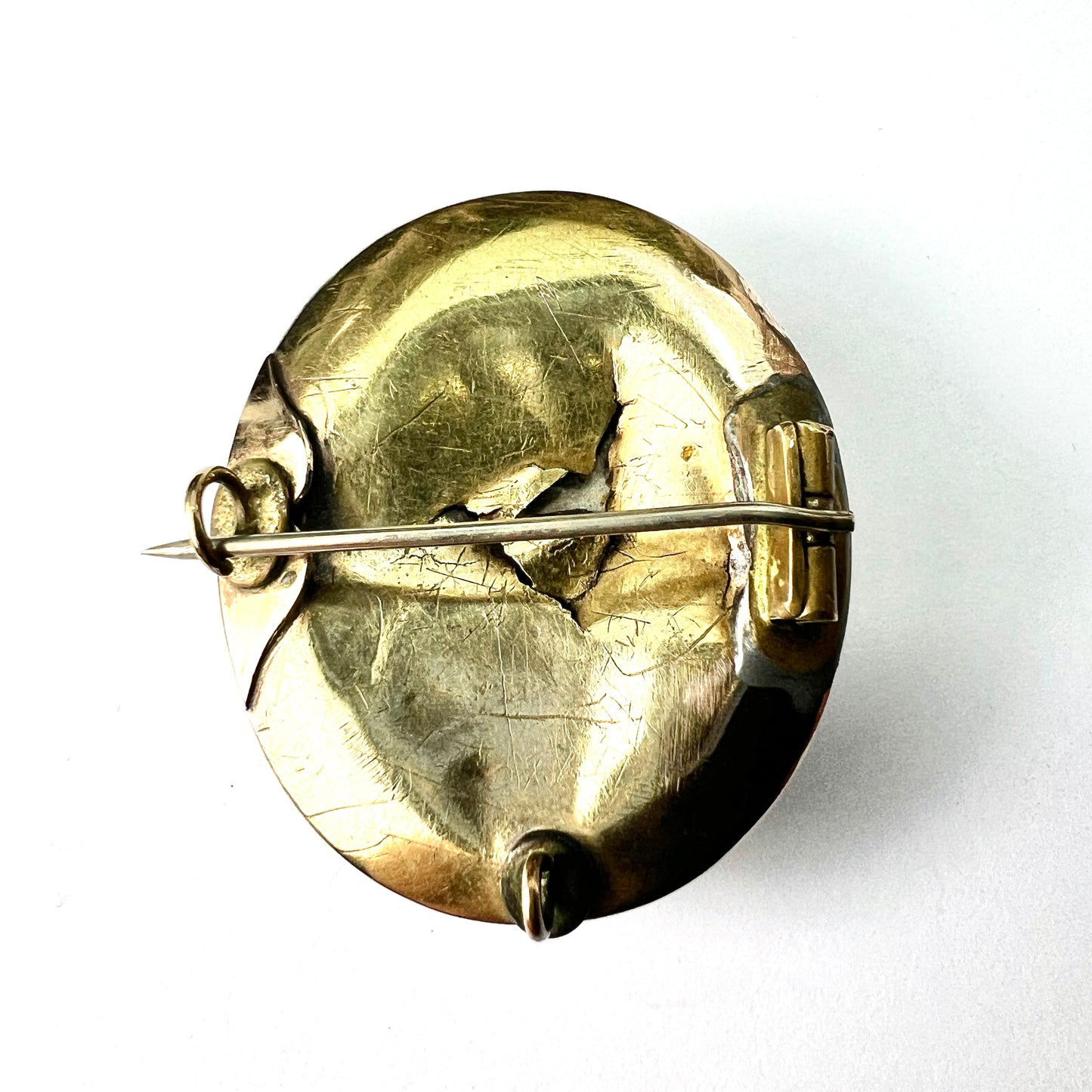 Victorian Gold Carved Lava Cameo Brooch