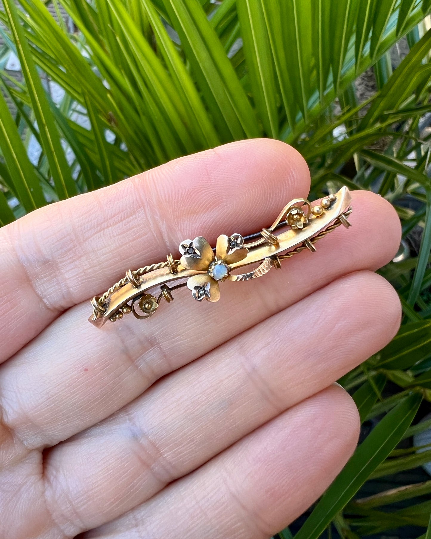 Boxed Victorian 9CT Gold Opal and Diamond Clover Brooch