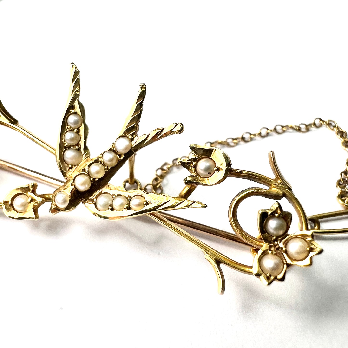 Boxed Edwardian 15CT Gold Pearl Swallow Bird Brooch