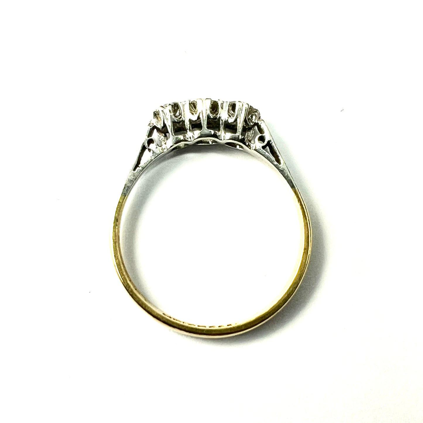 Vintage 18CT Gold Diamond Trilogy Engagement Ring