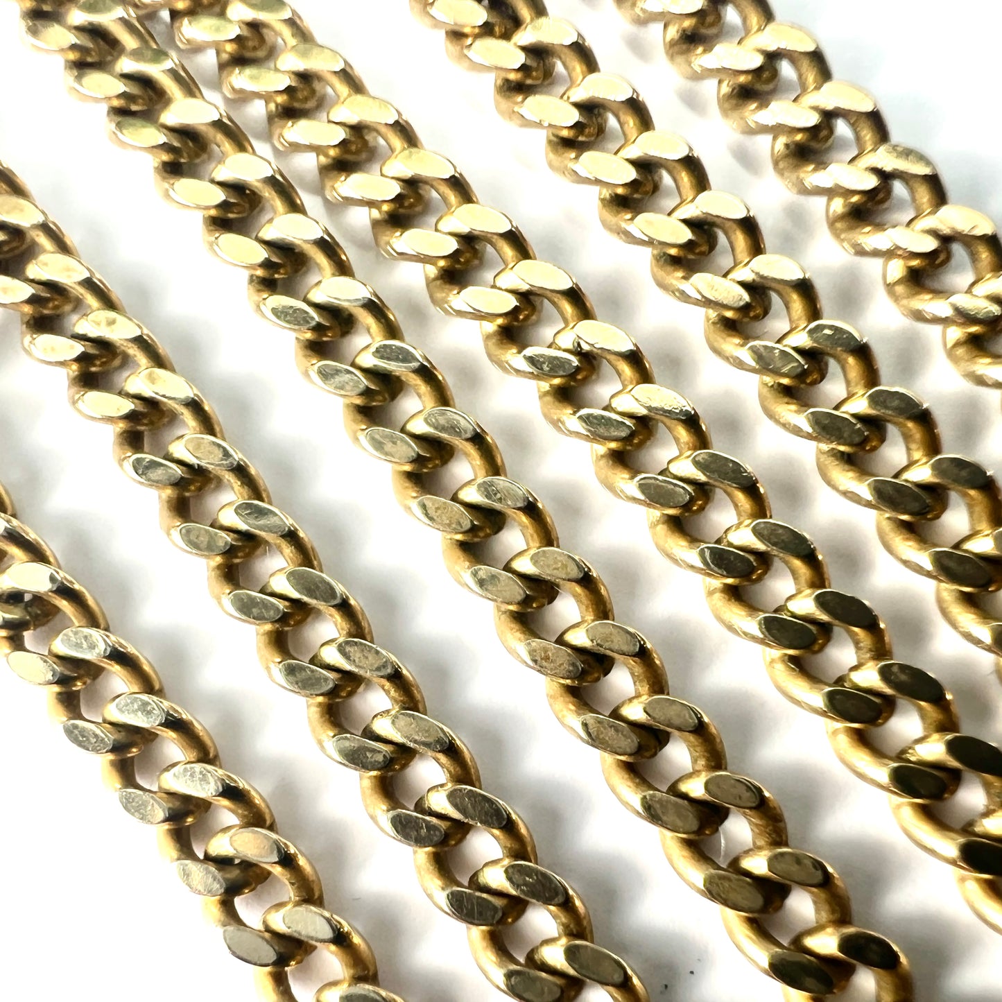Heavy Vintage 9CT Gold Curb Chain Necklace