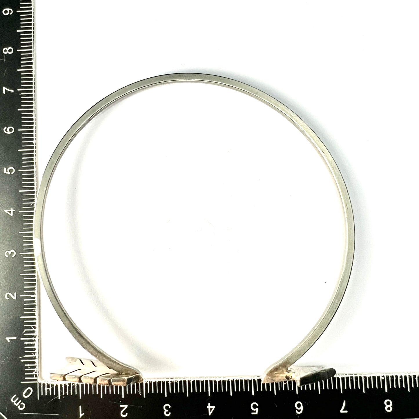 Vintage Art Deco Silver Paste Arrow Slave Bangle