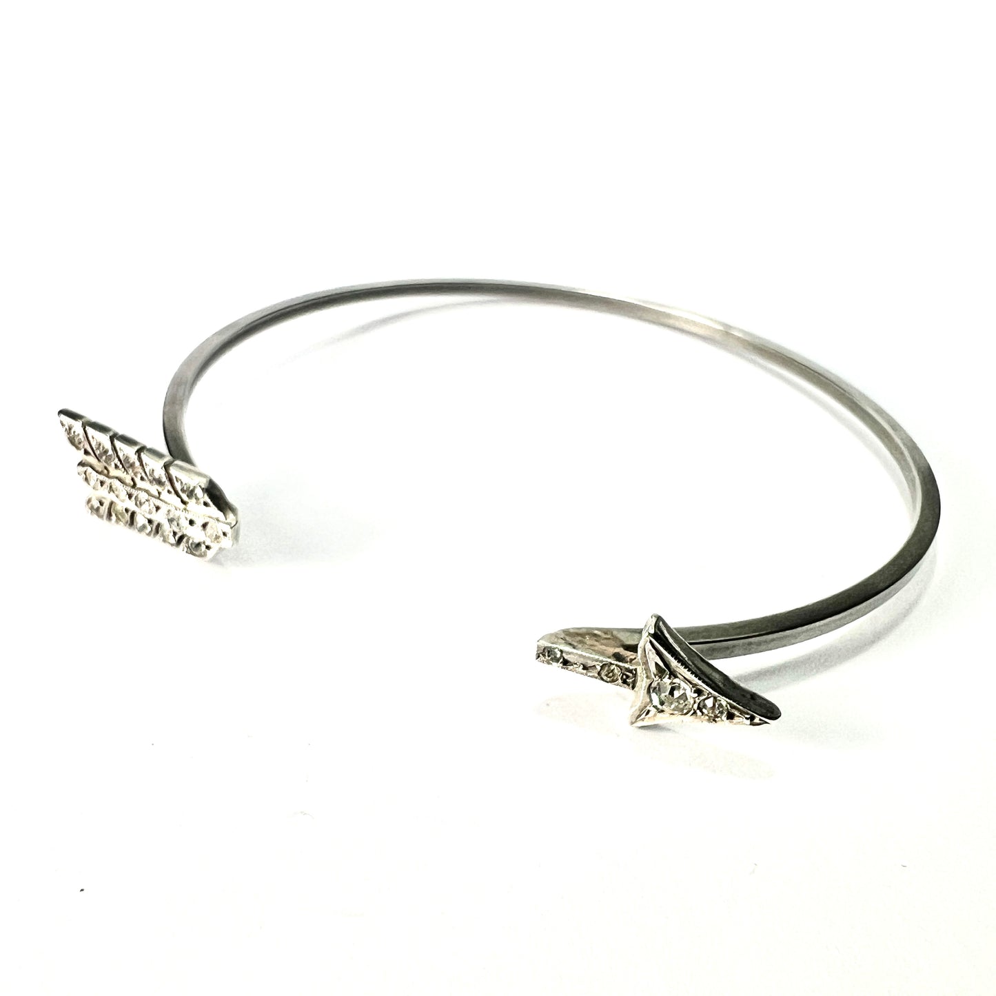 Vintage Art Deco Silver Paste Arrow Slave Bangle