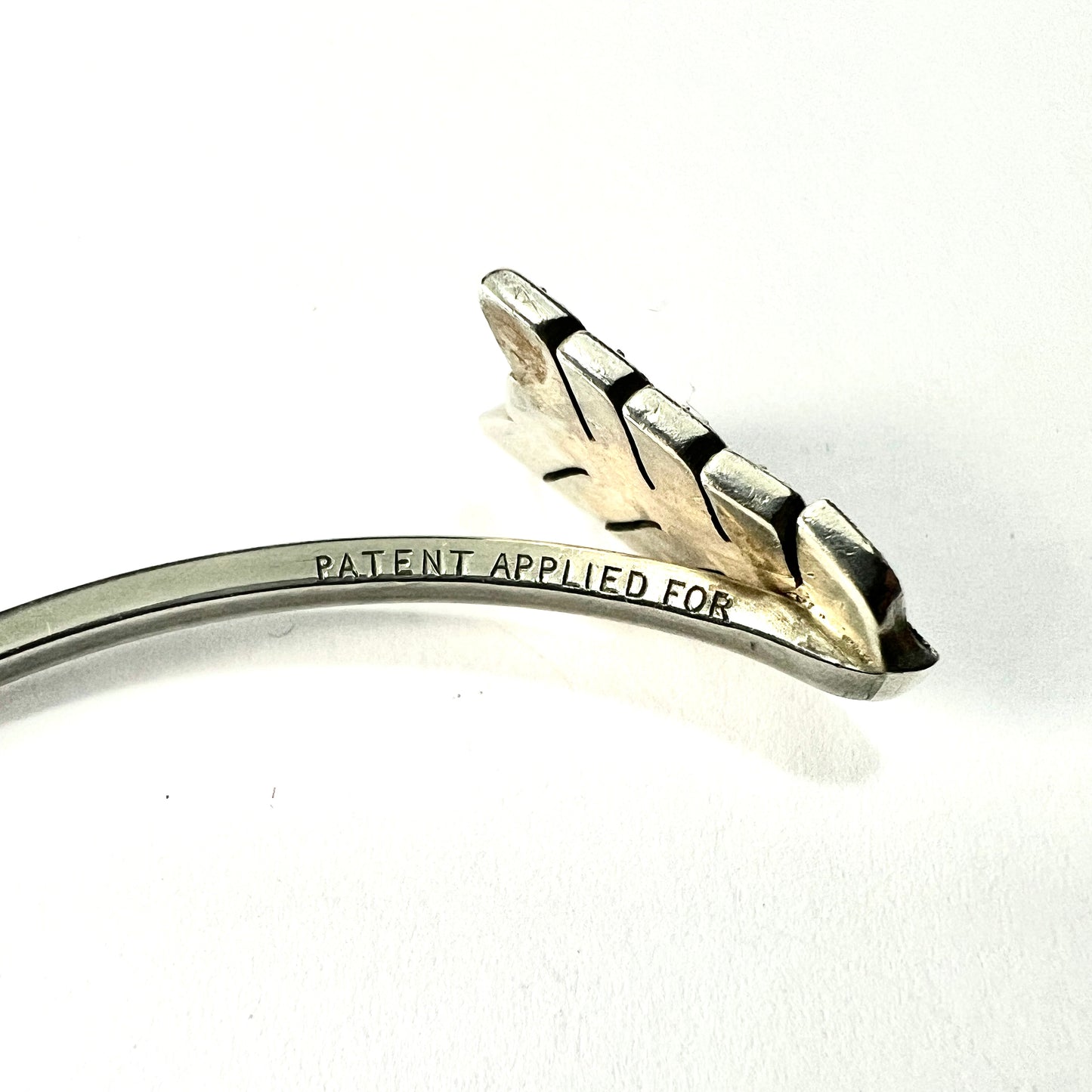 Vintage Art Deco Silver Paste Arrow Slave Bangle
