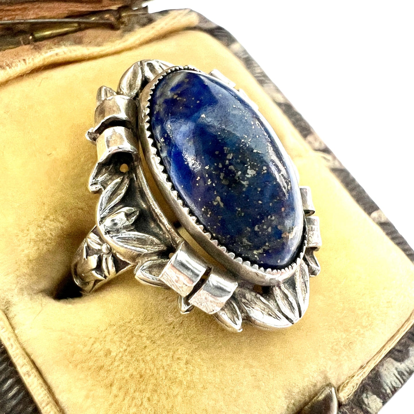 Vintage Arts and Crafts Art Nouveau Style Silver Ring att. Edith Linnell