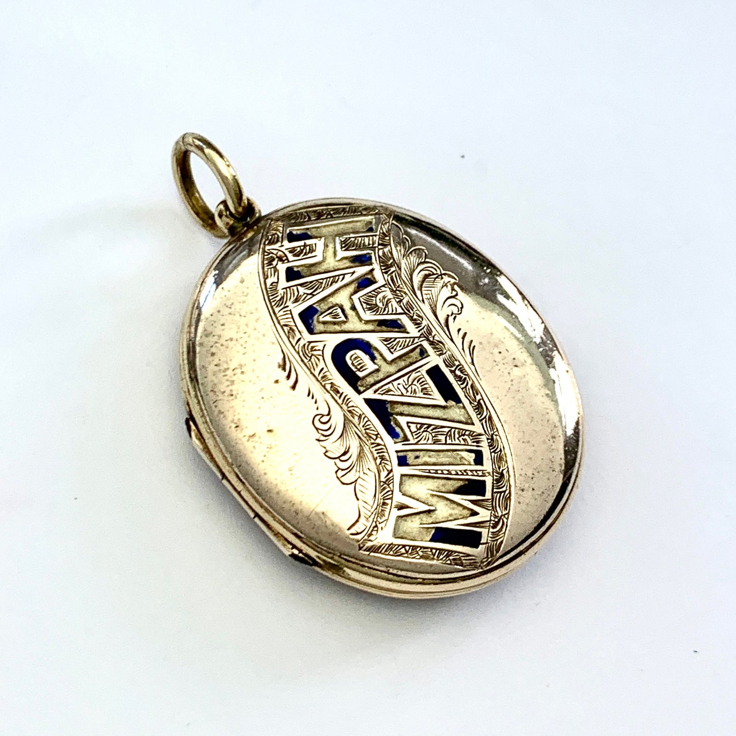 Victorian 9CT Gold Oval Mizpah Locket Pendant