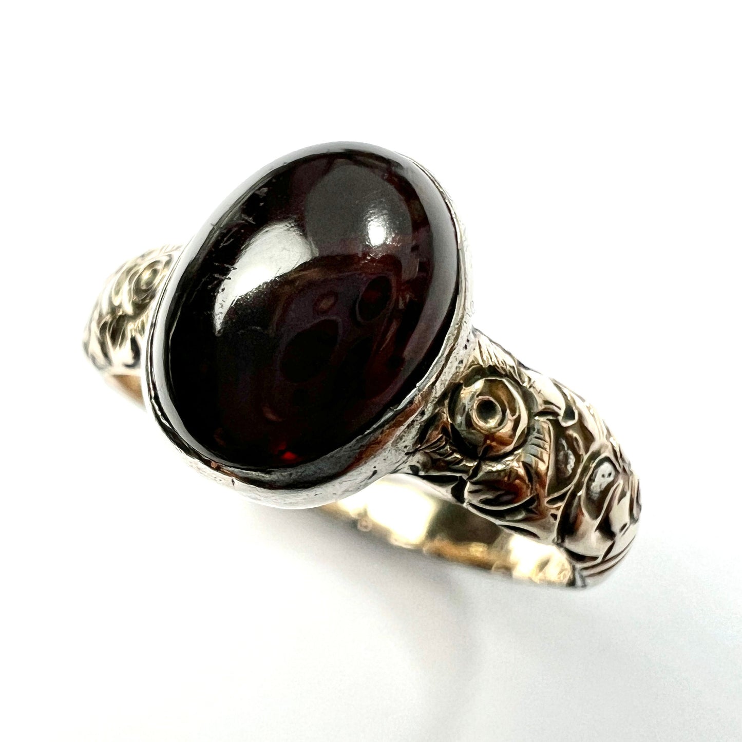 Georgian Silver and Gold Cased Garnet Solitaire Ring