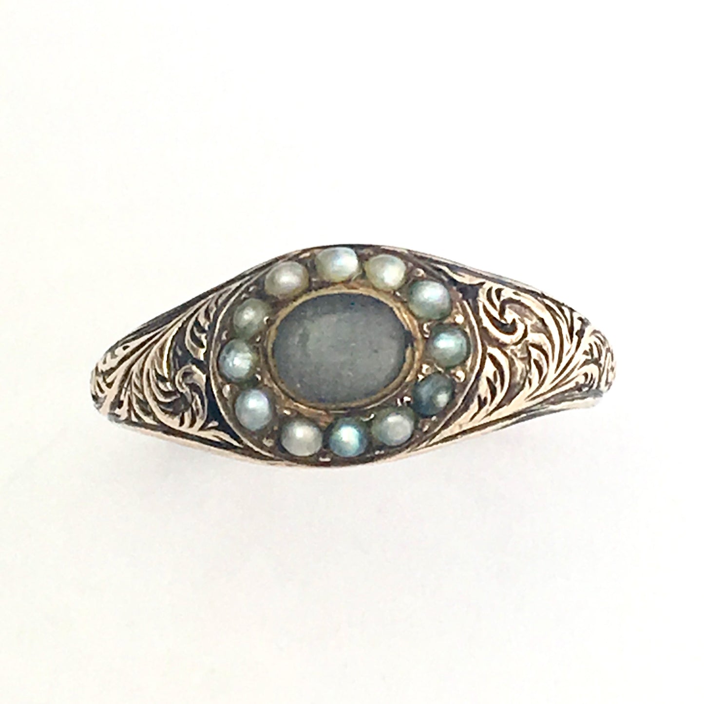Georgian/Victorian 9CT Gold Mourning Ring