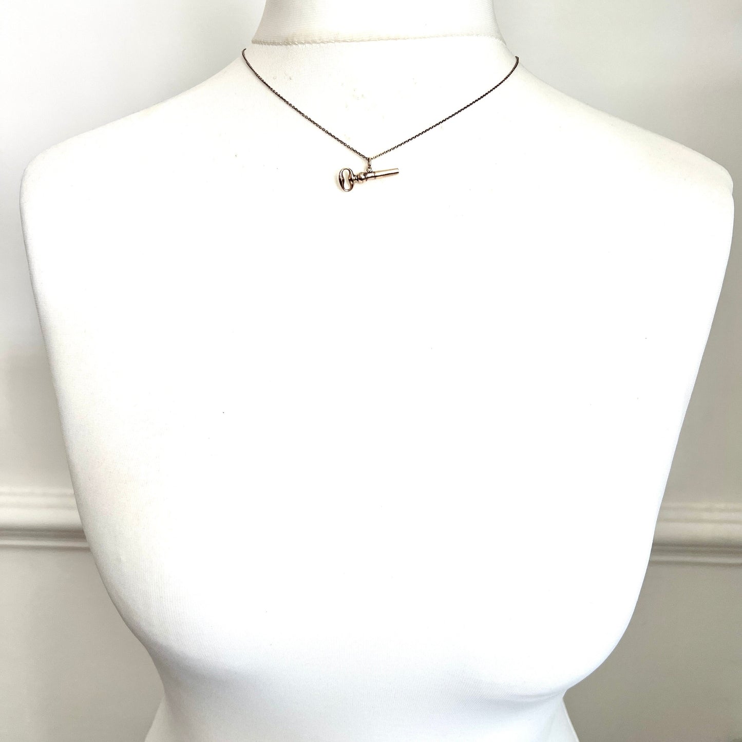 Victorian 9CT Gold Watch Key Pendant