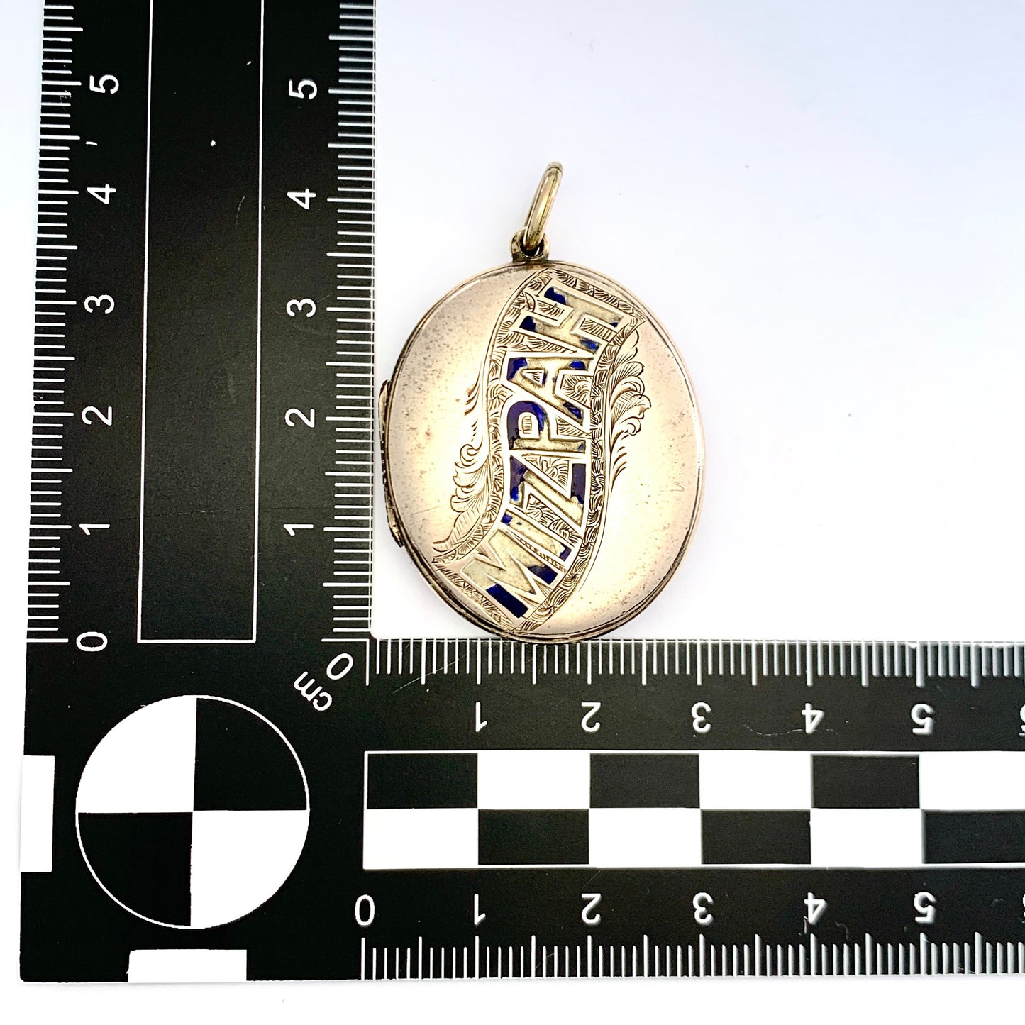 Victorian 9CT Gold Oval Mizpah Locket Pendant