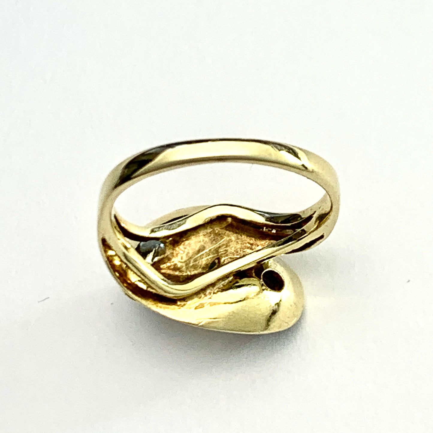 Vintage 14CT Gold Modernist Amethyst and Pearl Crossover Ring