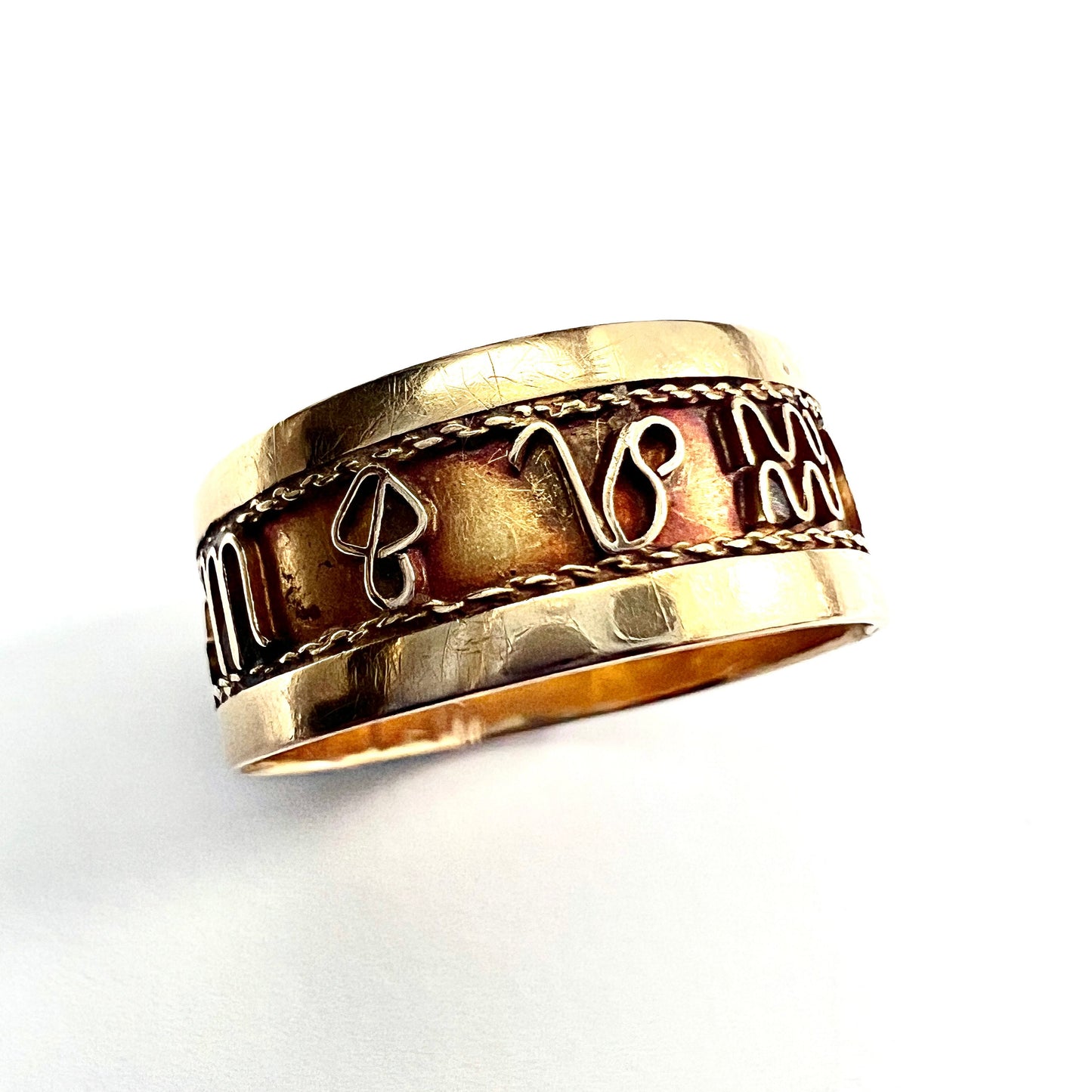 Georgian 18CT Gold Zodiac Ring