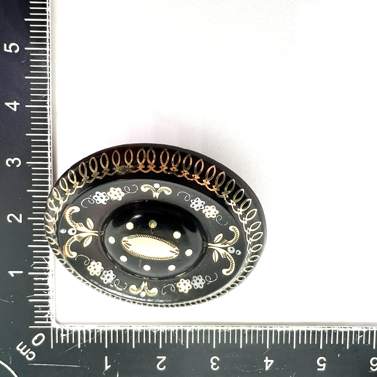 Victorian Pique Work Brooch in Gold and Silver
