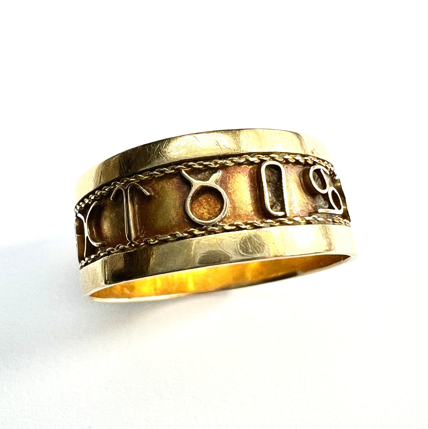 Georgian 18CT Gold Zodiac Ring