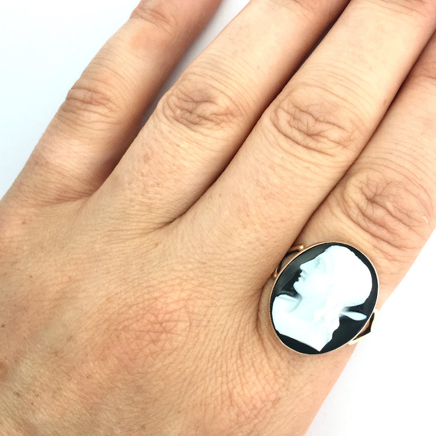 Georgian/Victorian Gentleman's 9CT Gold Hardstone Cameo Ring