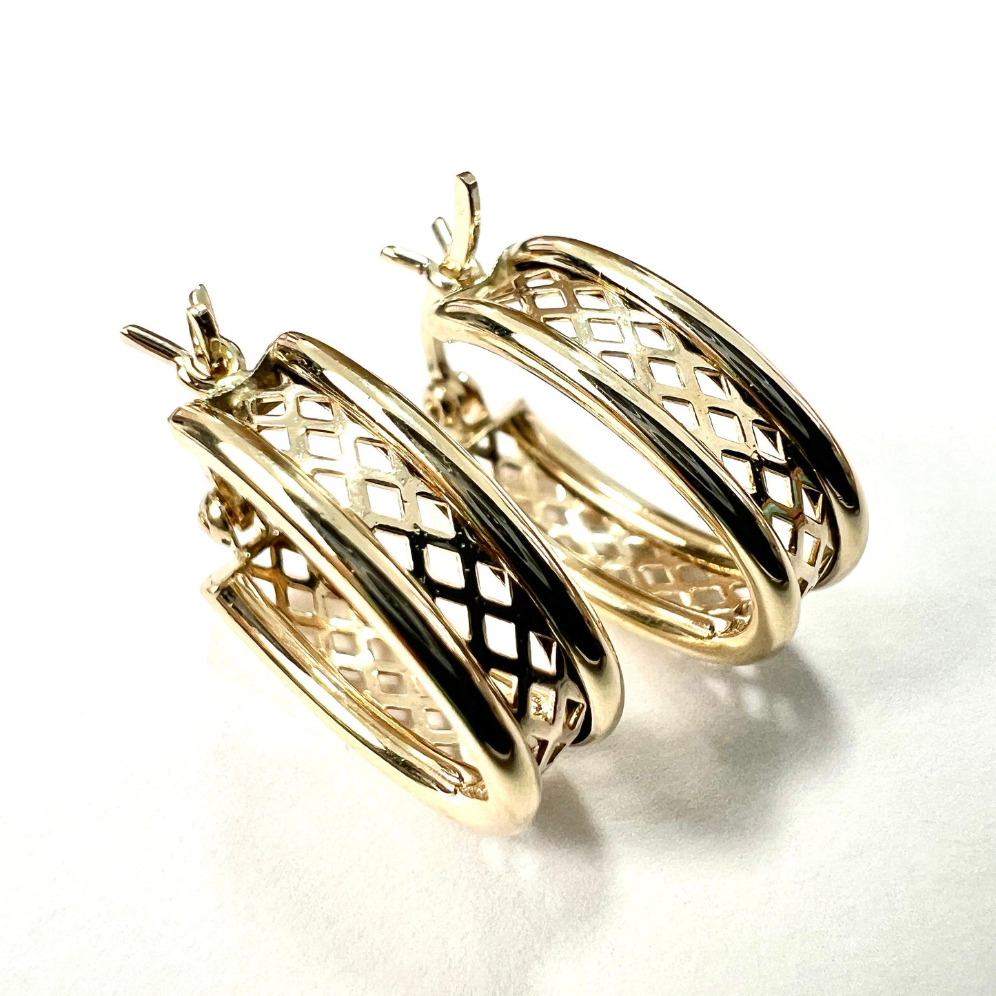 Vintage 9CT Gold Lattice Latch Hoop Earrings