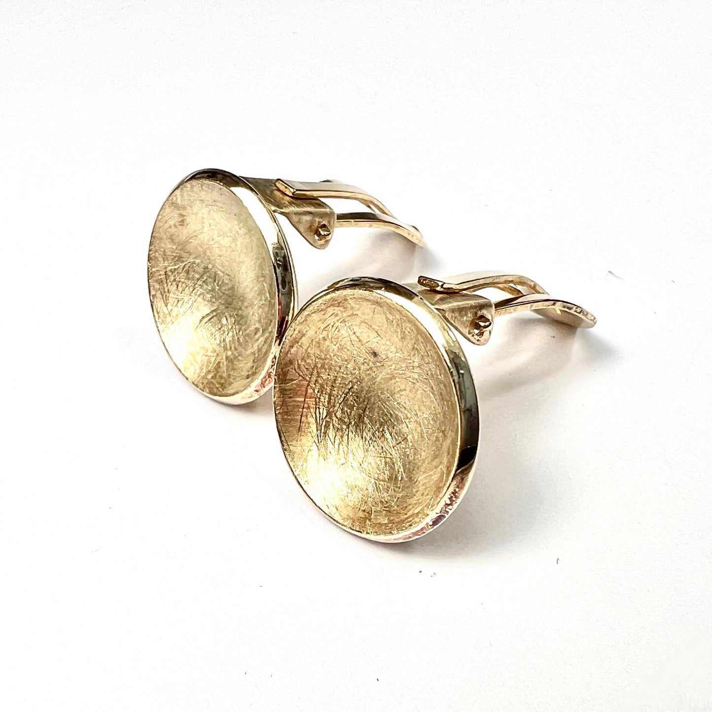 Vintage Round Matt Gold on Silver Ear Clips