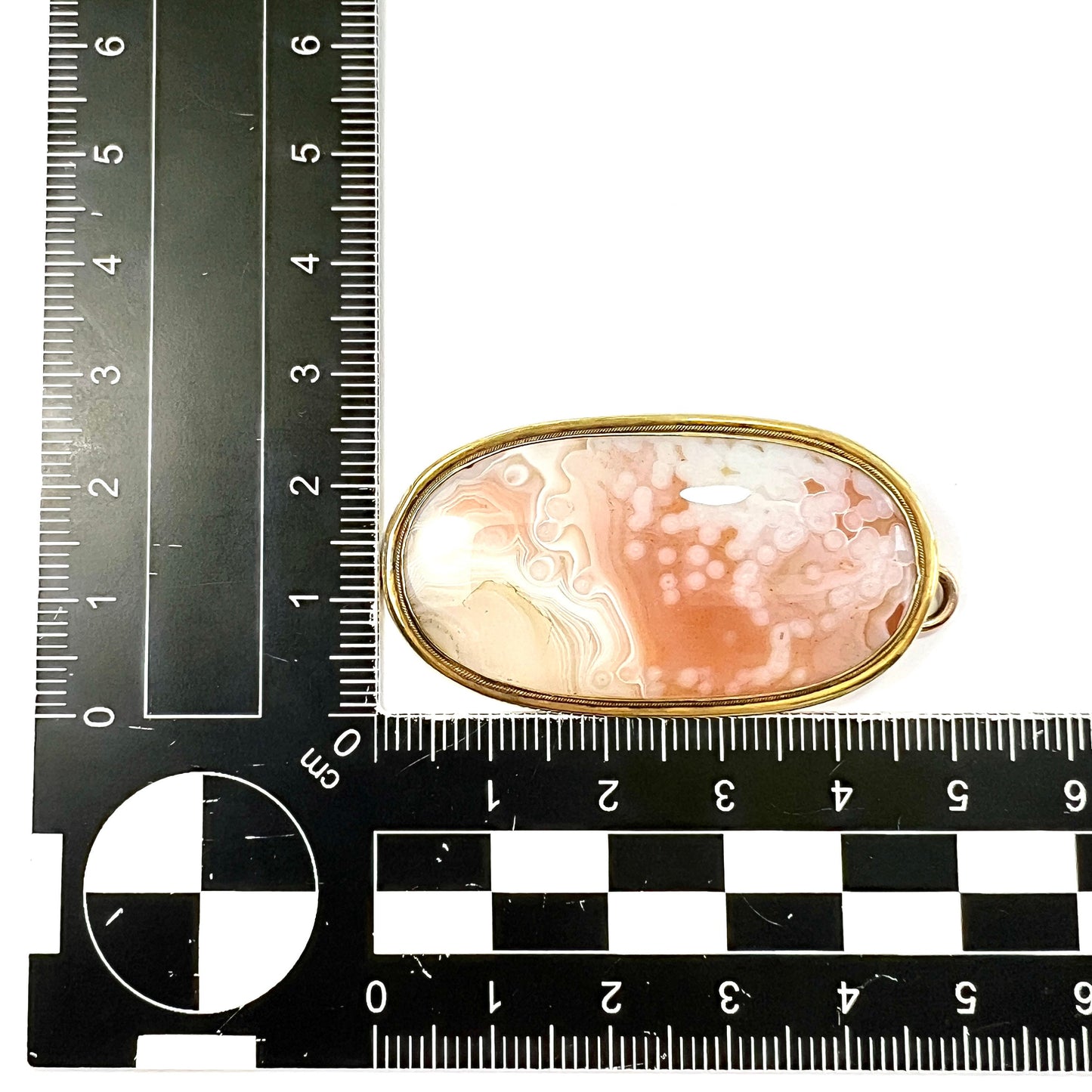 Antique Victorian 15CT Gold Agate Pendant