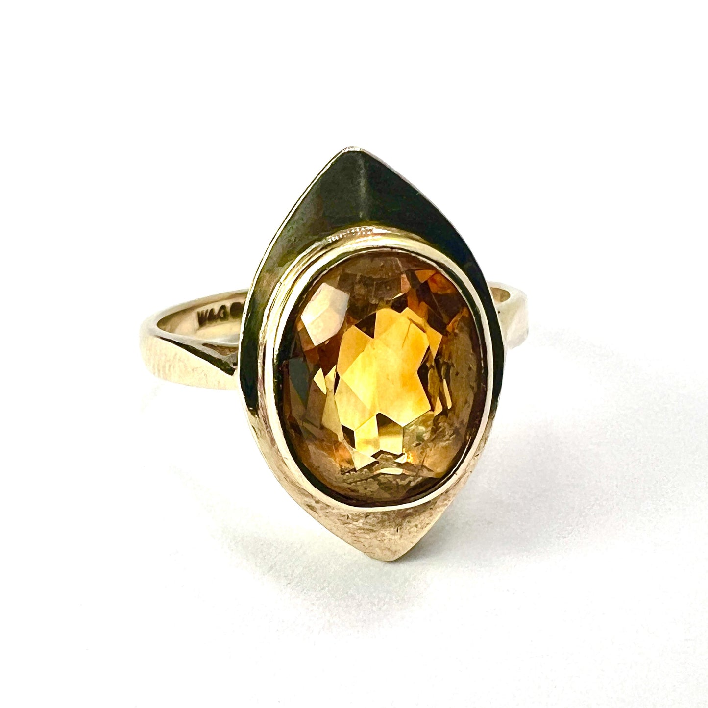 Vintage 9CT Gold Citrine Navette Ring