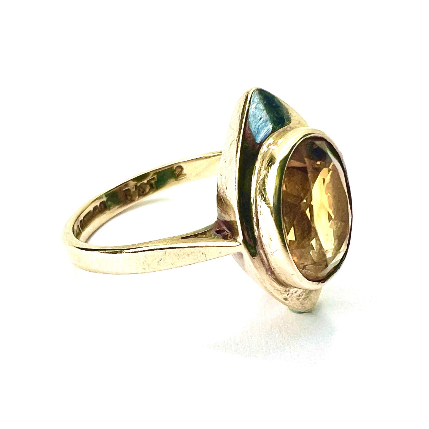 Vintage 9CT Gold Citrine Navette Ring