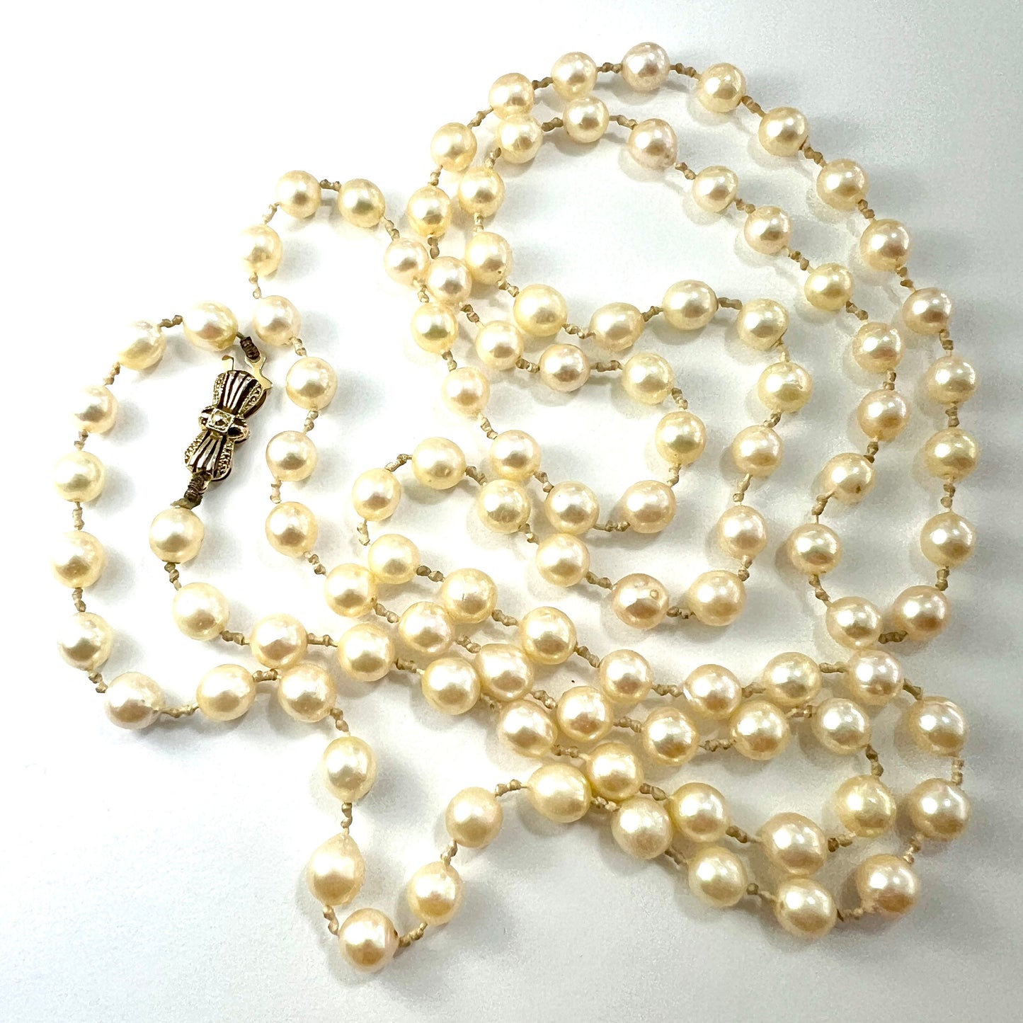Vintage Very Long Cultured Pearl Necklace with 9CT Gold Clasp