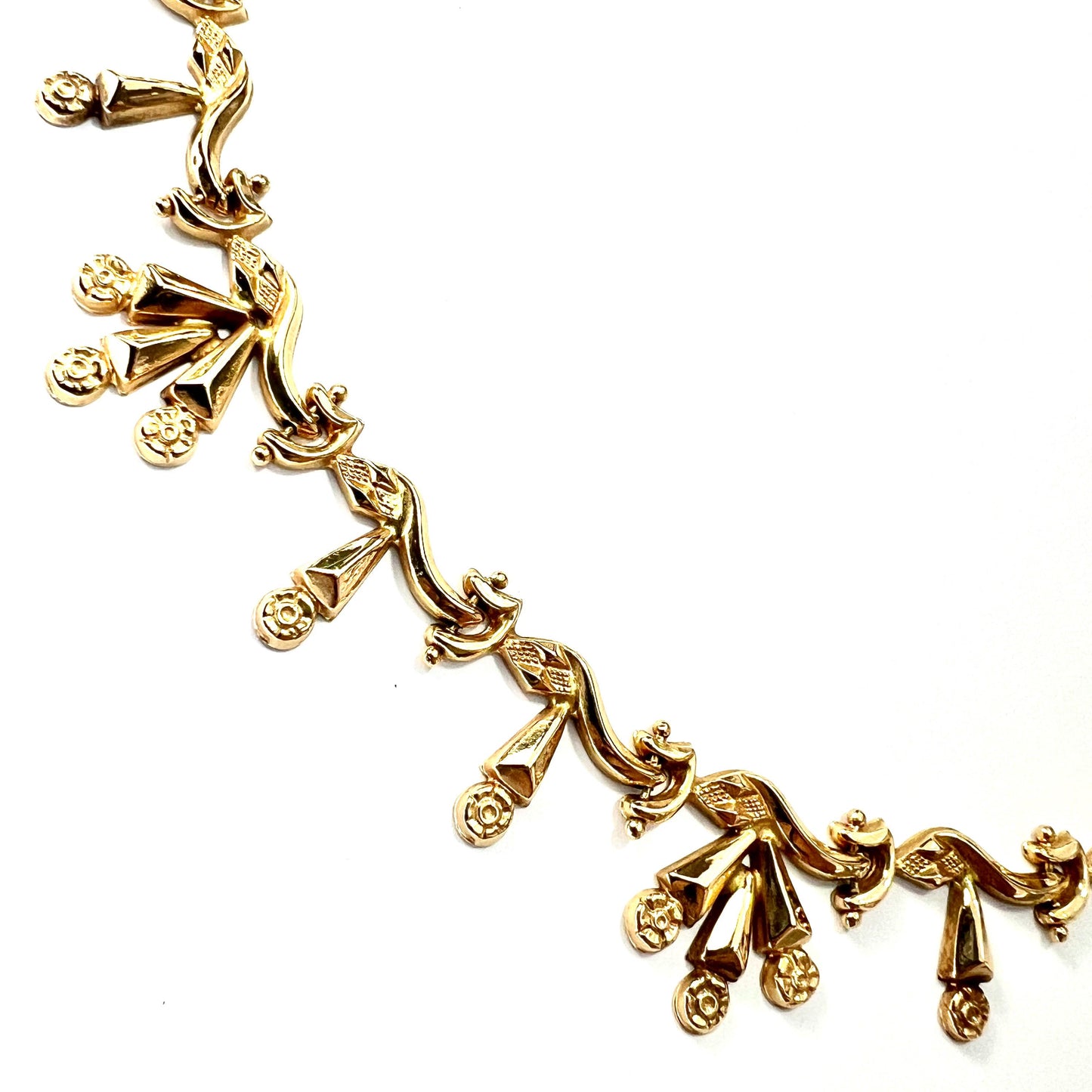 Vintage 18CT Gold Fancy Flower Link Necklace