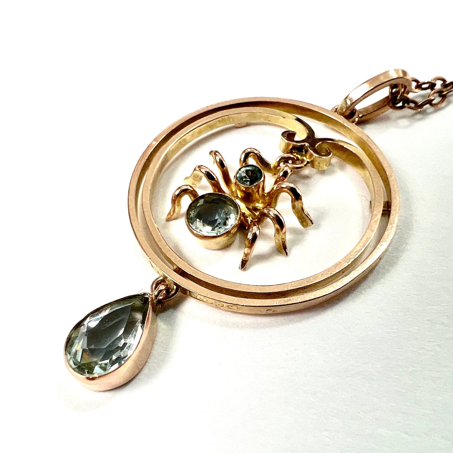 Edwardian 9CT Gold Spider Pendant and Chain Necklace