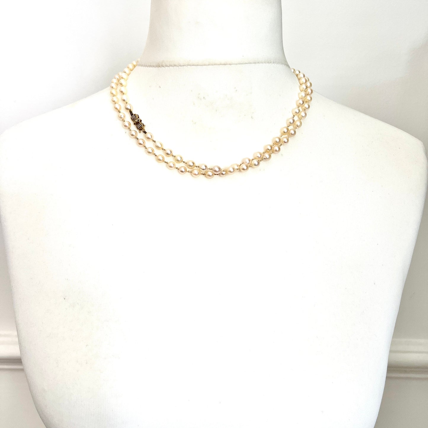 Vintage Very Long Cultured Pearl Necklace with 9CT Gold Clasp