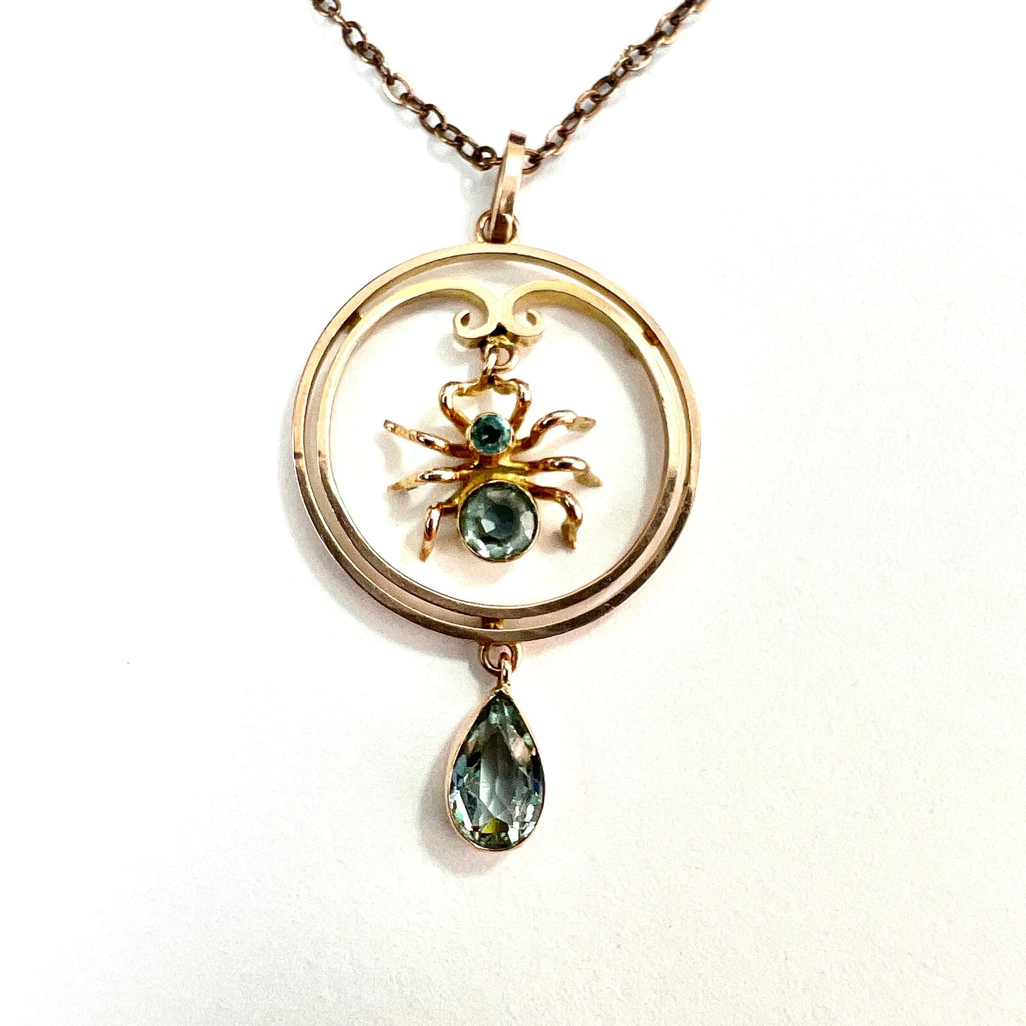 Edwardian 9CT Gold Spider Pendant and Chain Necklace
