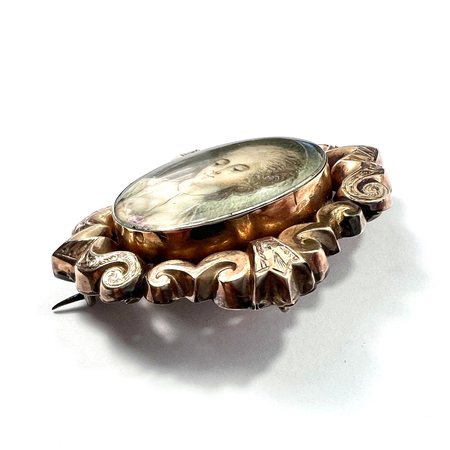 Large Victorian 9CT Gold Miniature Portrait Brooch
