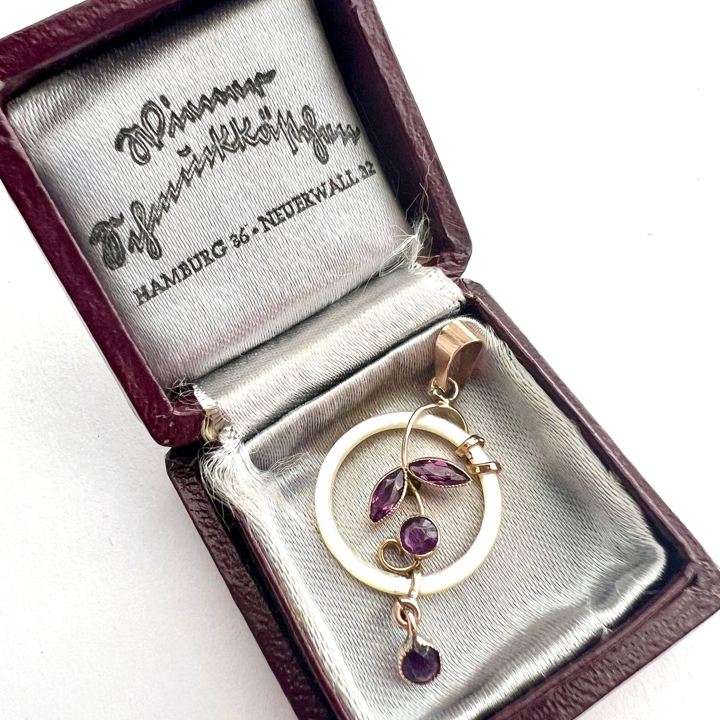 Rare Edwardian 9CT Gold Mother of Pearl Hoop Pendant