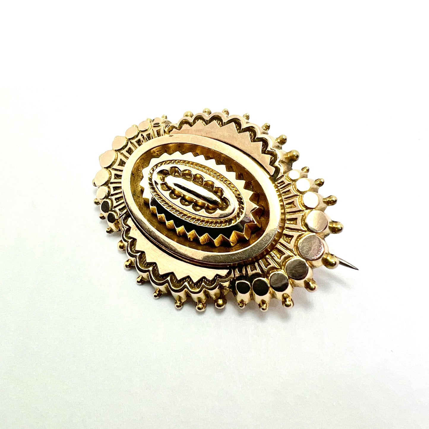 Victorian Etruscan Revival Gold Cased Locket Brooch