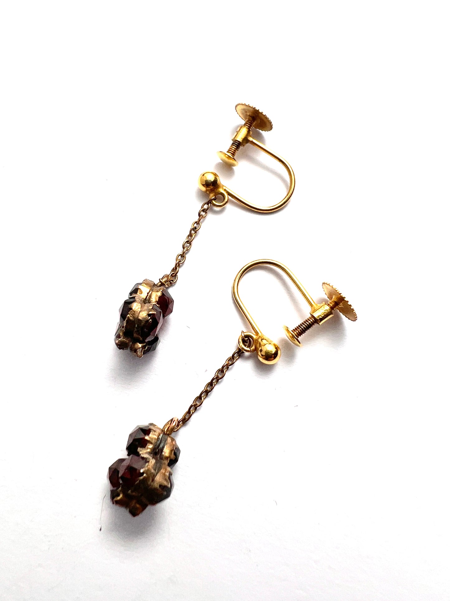 Victorian 9CT Gold Rose-cut Garnet Trefoil Earrings