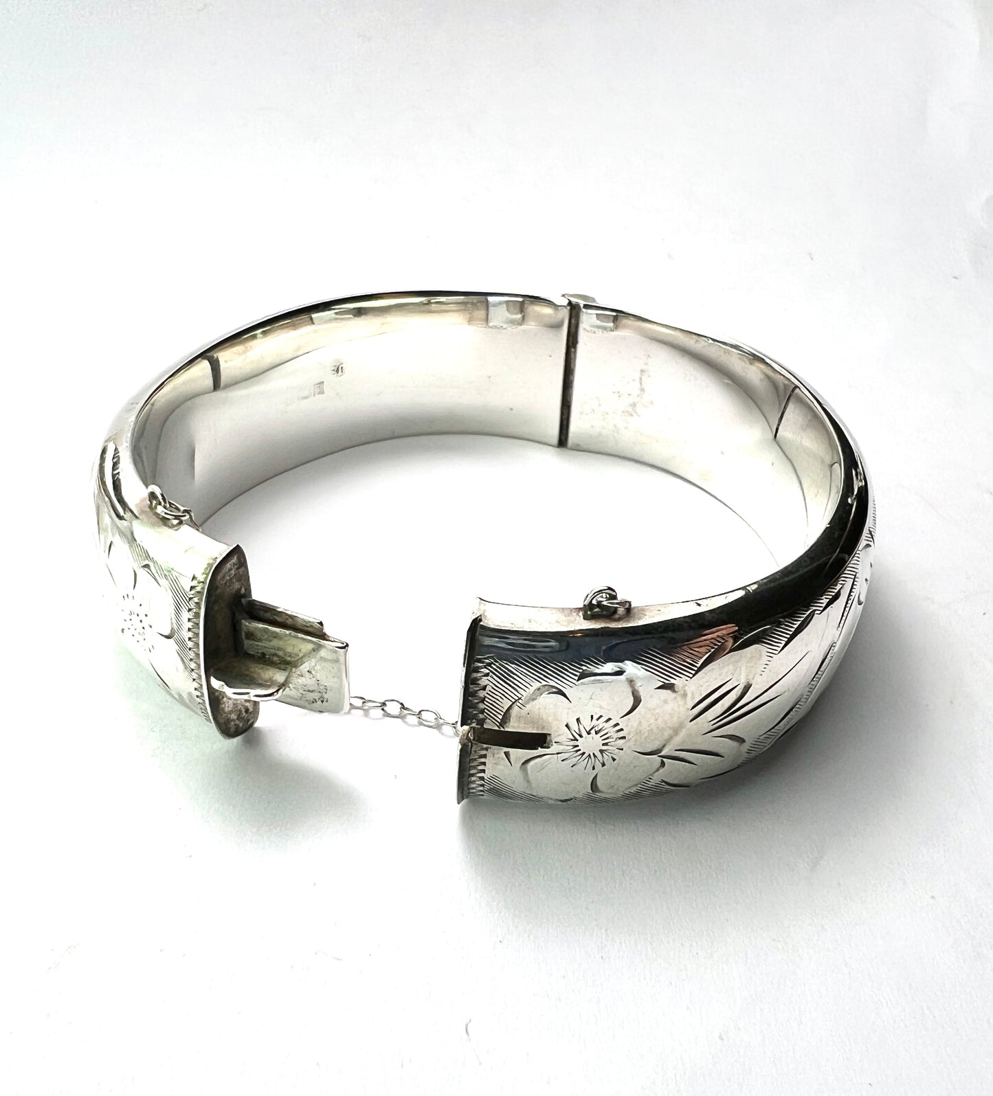 Vintage Sterling Silver Floral Hinged Bangle