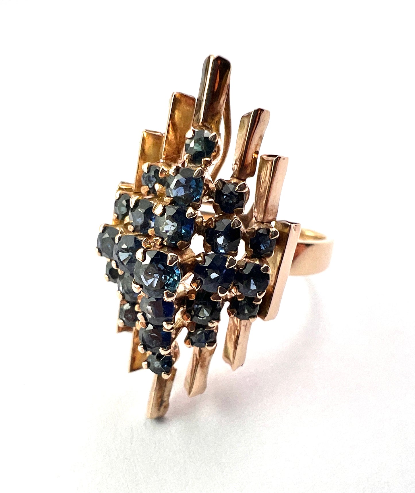 Vintage 14CT Gold Brutalist Sapphire Ring