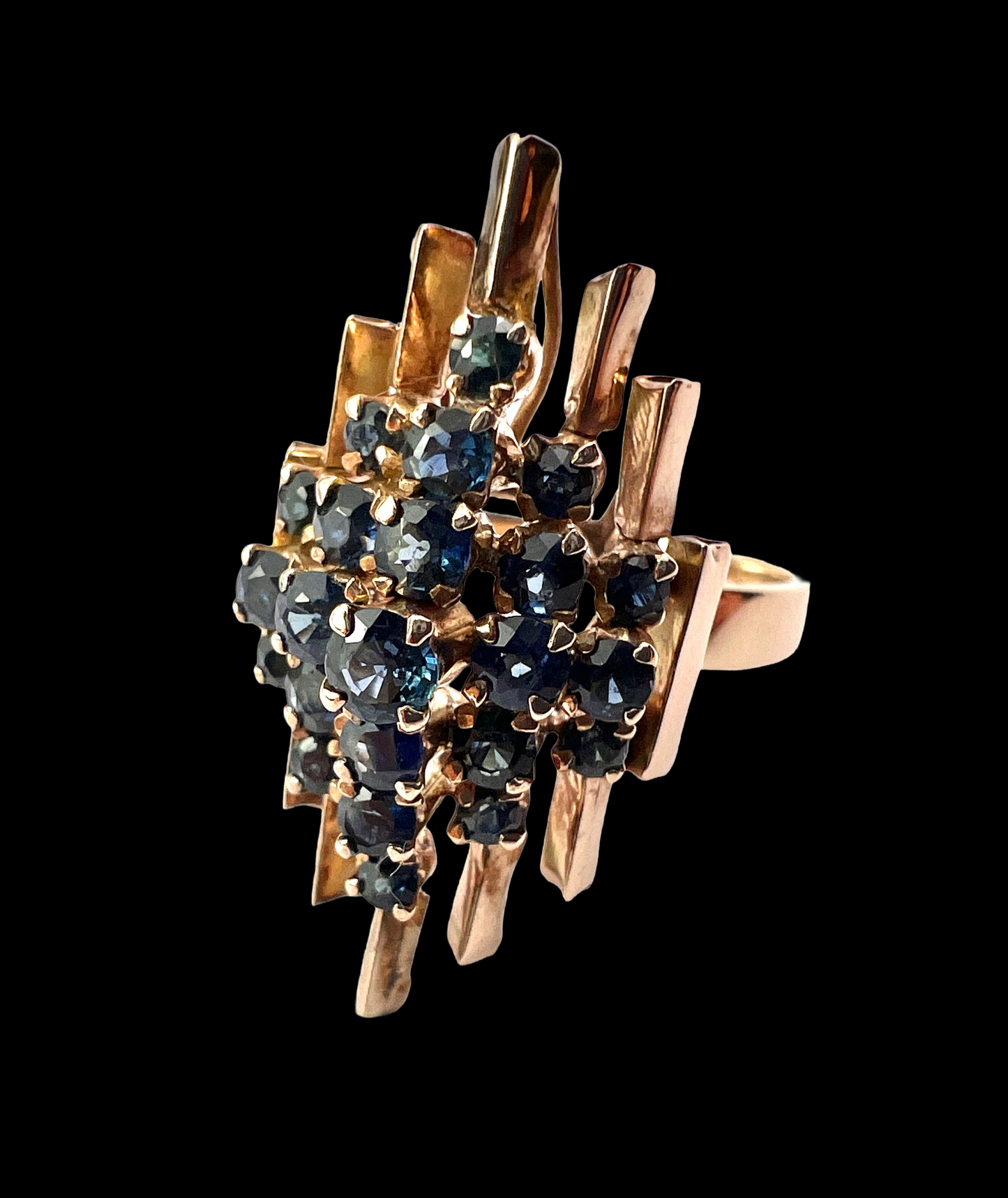 Vintage 14CT Gold Brutalist Sapphire Ring