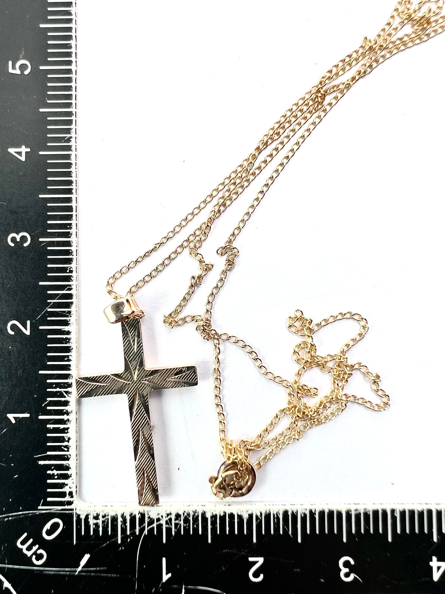 Vintage 14CT Gold Cross Pendant Necklace