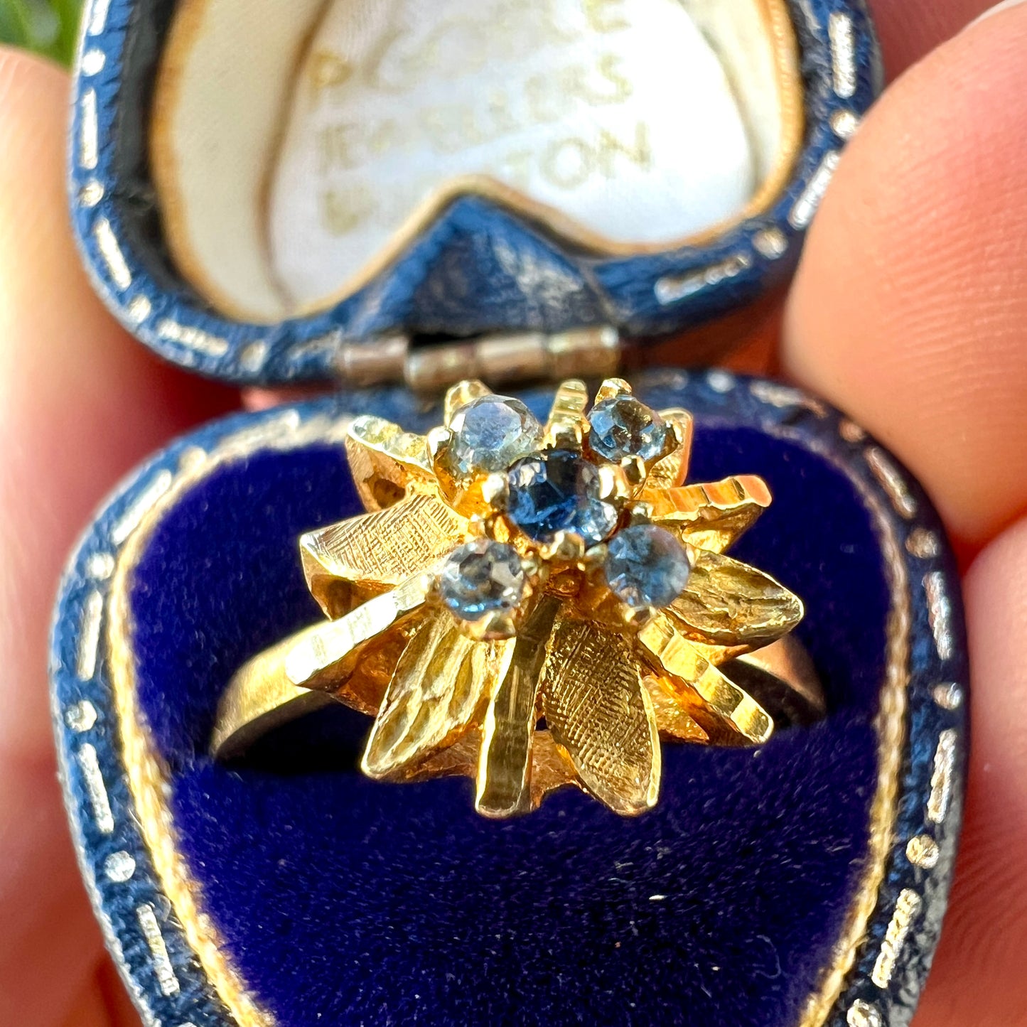 Vintage Gold Star Sapphire Ring