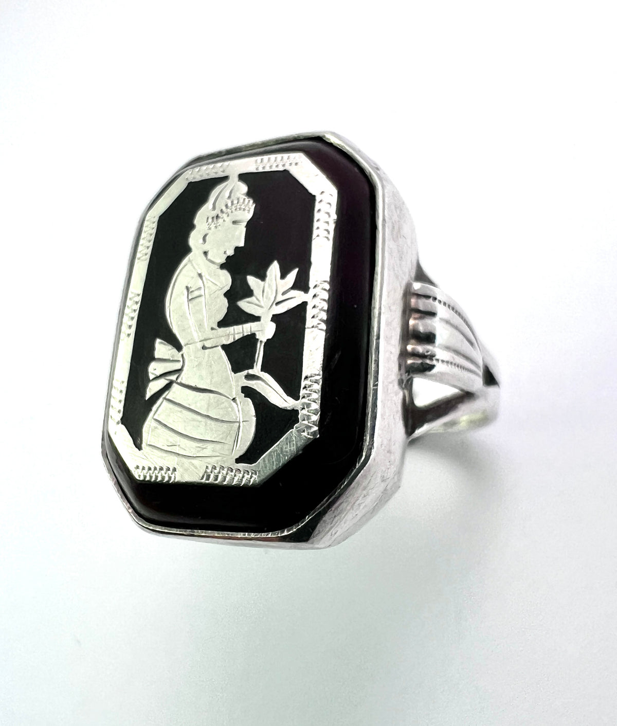 Chunky Vintage Silver Lotus Flower Ring