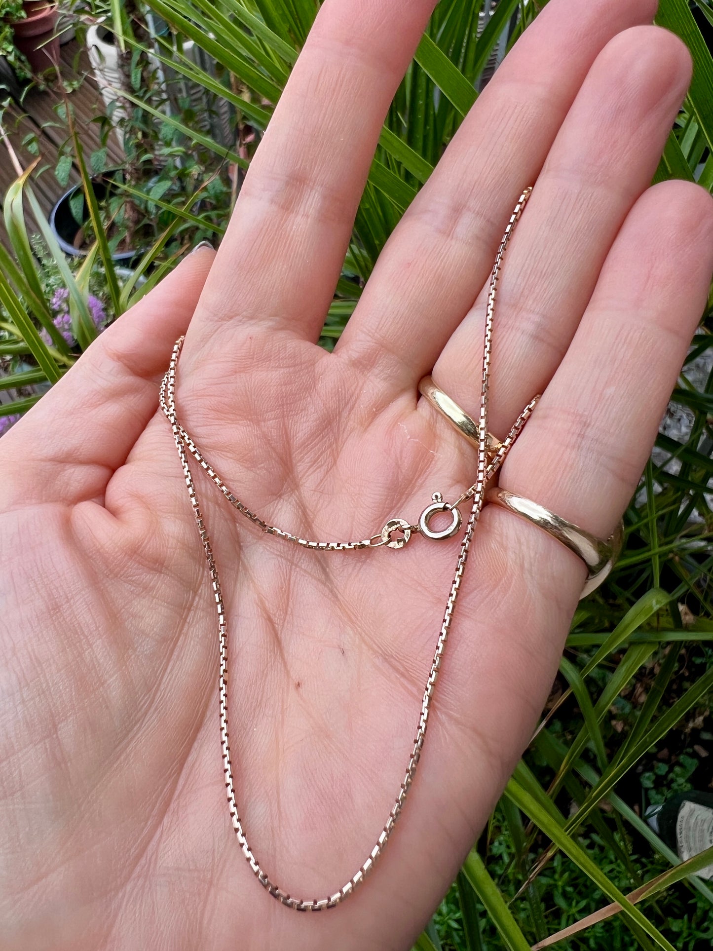 Vintage Solid 9CT Gold Mirror Box Chain Necklace