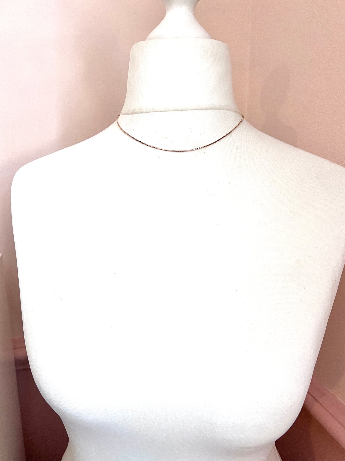 Vintage Solid 9CT Gold Mirror Box Chain Necklace