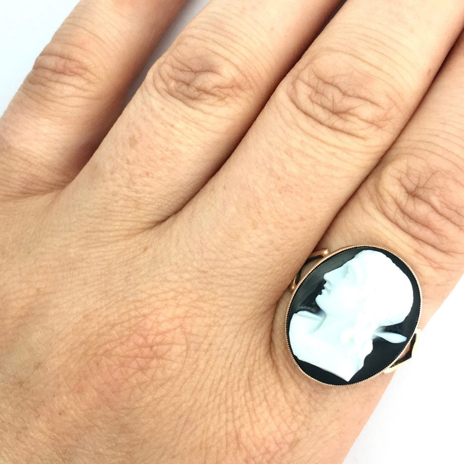 Large Antique 9CT Rose and Yellow Gold Sardonyx Cameo Ring