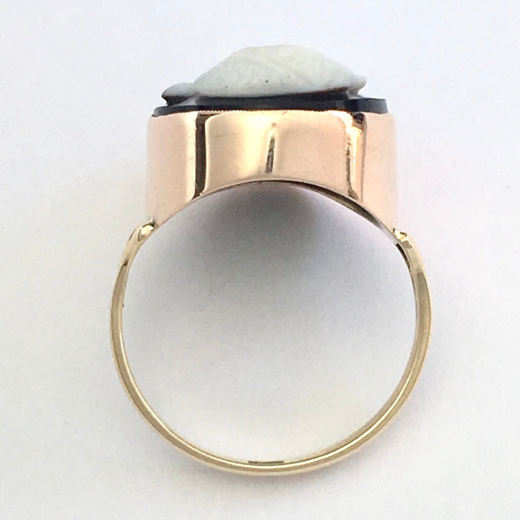 Large Antique 9CT Rose and Yellow Gold Sardonyx Cameo Ring