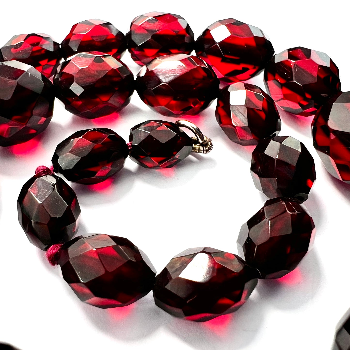Art Deco Cherry Amber Bakelite Necklace with 9CT Gold Clasp